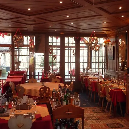 Restaurant Les Pins Logis 2*