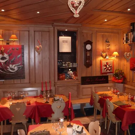 Restaurant Les Pins Logis 2*