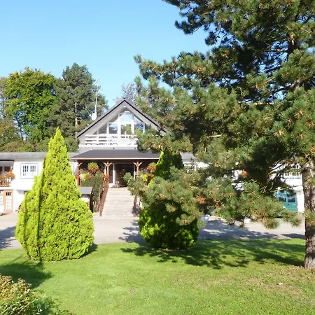 ホテル Restaurant Les Pins Logis