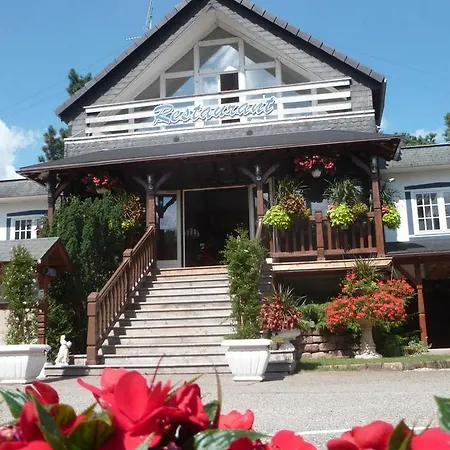 ホテル Restaurant Les Pins Logis