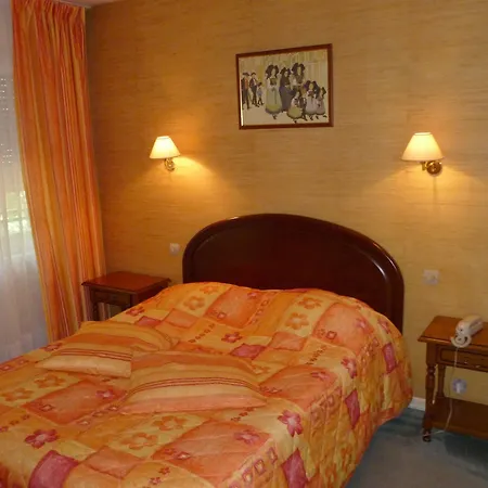 Hotel Restaurant Les Pins Logis