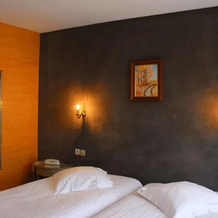 Hotel Restaurant Les Pins Logis Haguenau