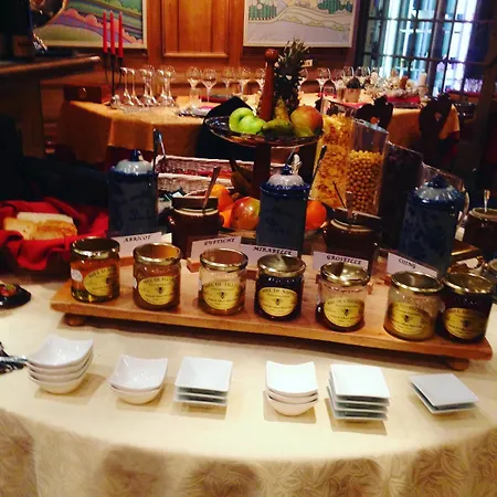 Restaurant Les Pins Logis 2*