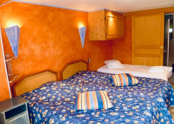 Hotel Restaurant Les Pins Logis