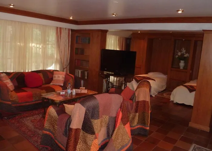 Restaurant Les Pins Logis Hotel 2*