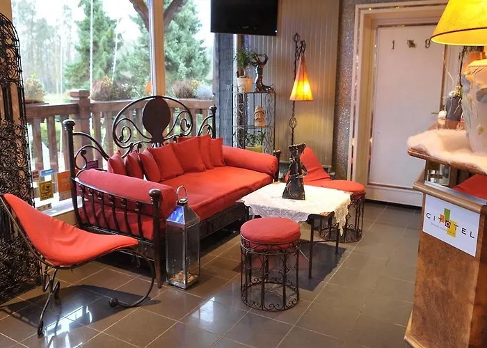 Restaurant Les Pins Logis Hotel