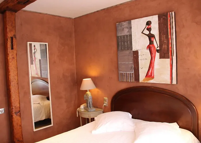 Restaurant Les Pins Logis 2* Haguenau