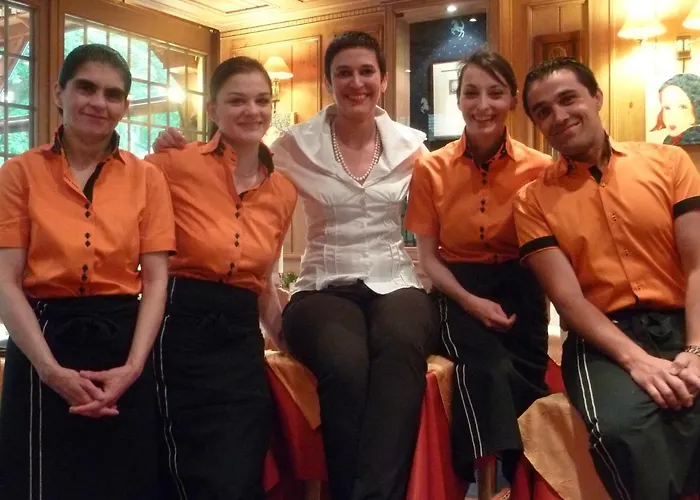 Restaurant Les Pins Logis Hotel